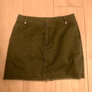 Army Green Cargo Skirt Size Medium